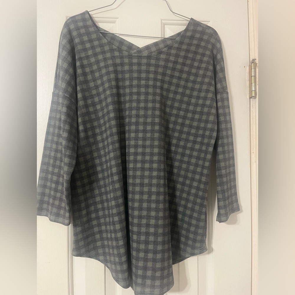 Bobeau Gray Plaid Women's Tunic